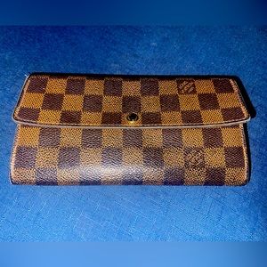 Authentic Louis Vuitton bifold wallet